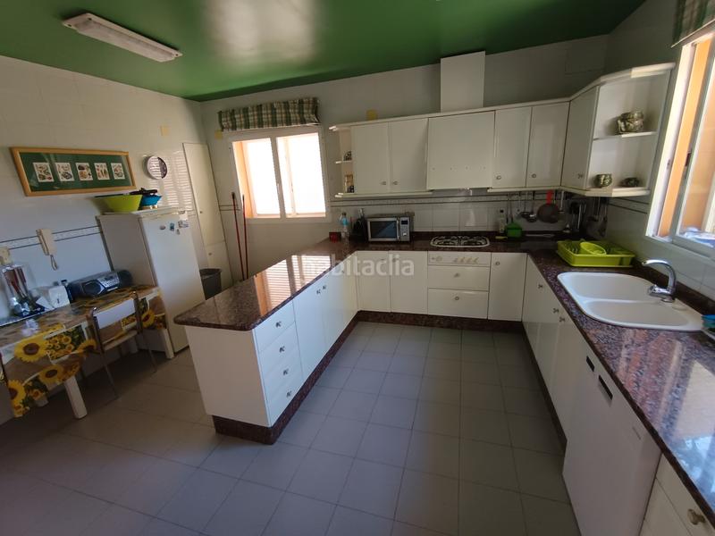 Foto f2cd4b8a-0643-42eb-8d41-bb8cd0da8ce1. Chalet mit parking pool in Madrigal Villarreal / Vila - real