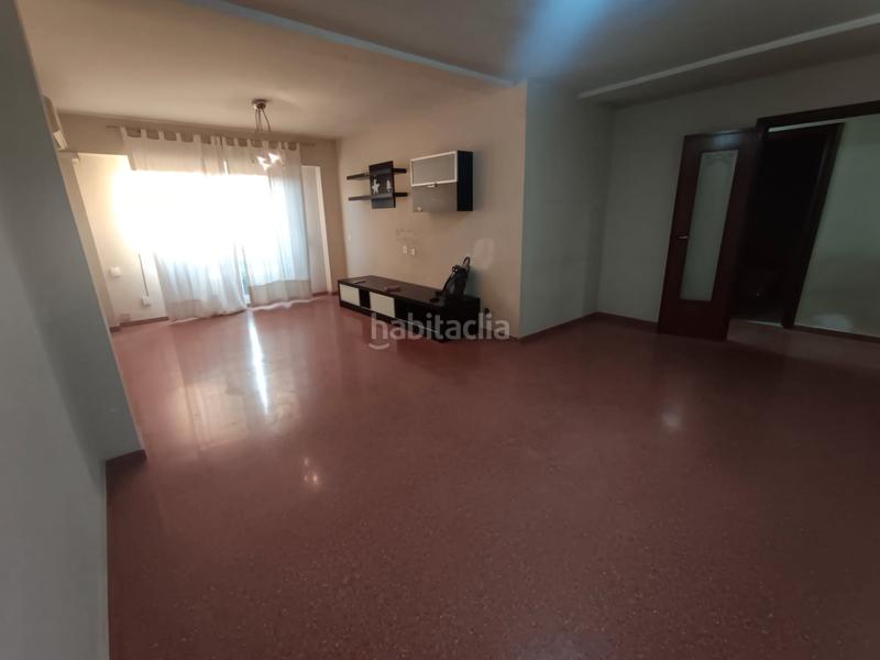 Foto c2f705e8-280c-4fd2-979a-86374de79c7a. Lloguer pis a carrer alacant 3 a Foios