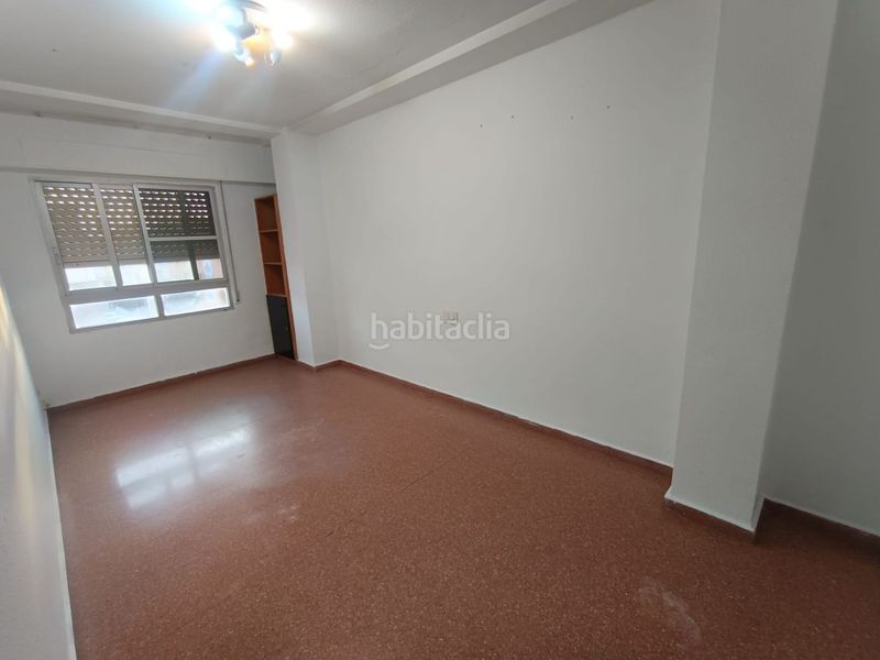 Foto dec8acd0-1165-4d16-ab16-48daf4c609cb. Lloguer pis a Foios