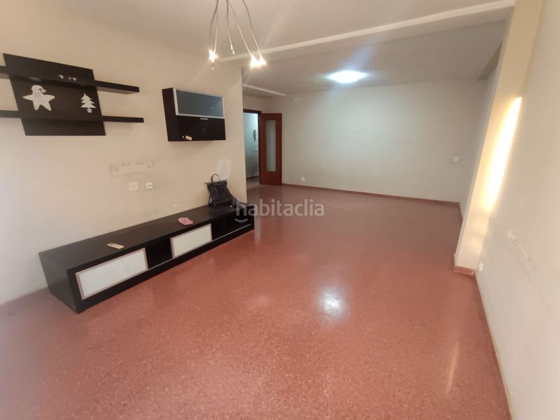 Foto 0763eba1-b1ed-483e-a5f0-95001c07fd04. Rent flat in Foios