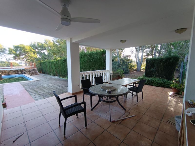 Foto f05dc65c-bf4d-4e85-a4f7-b1c2ff32348f. Chalet  en venta en betera, 5 dormitorios. en Bétera