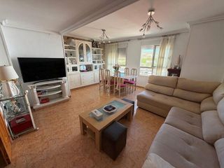 Pis  Rosalía de castro. Piso en venta en chilches, 3 dormitorios.