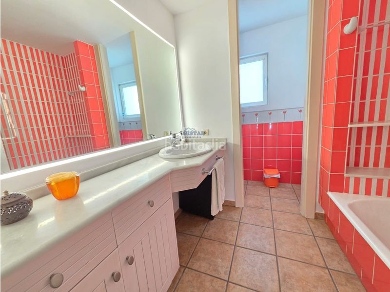 Foto 27244942-0c24-48a8-8ad4-98aadf7c2672. Xalet amb calefacció piscina a Pedreguer