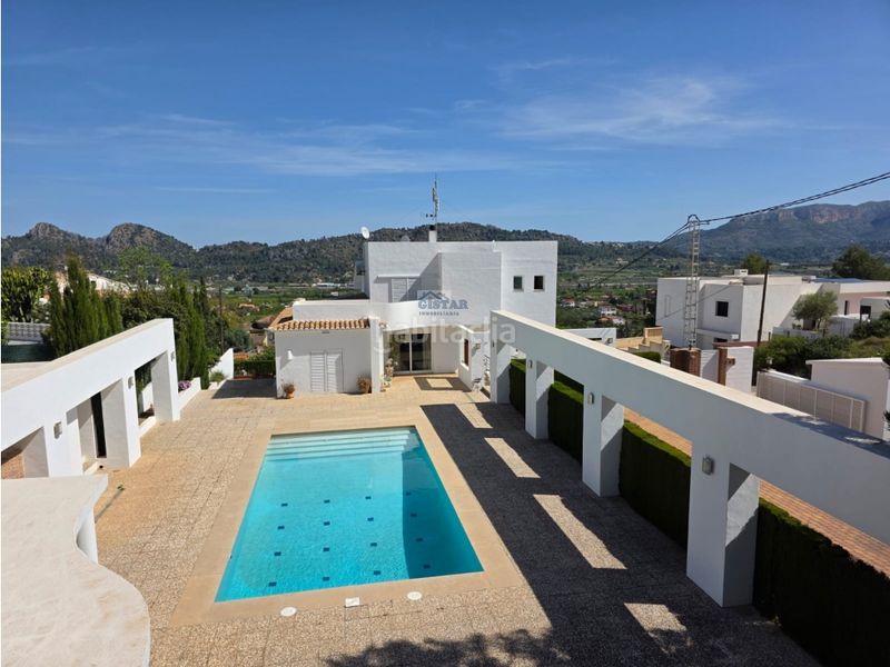 Foto 2f90d4e1-2bd9-4df6-8074-8f65a49cf3d5. Xalet amb calefacció piscina a Pedreguer