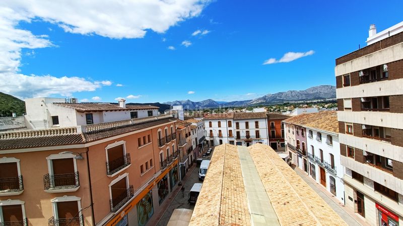 Foto 4d196df6-b9b2-4d06-ac58-10b54019e5b2. Edifici a Centro Pedreguer