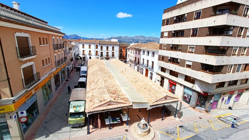 Foto ad5c1d32-891c-407b-9751-f42423fd07d1. Edifici a Centro Pedreguer