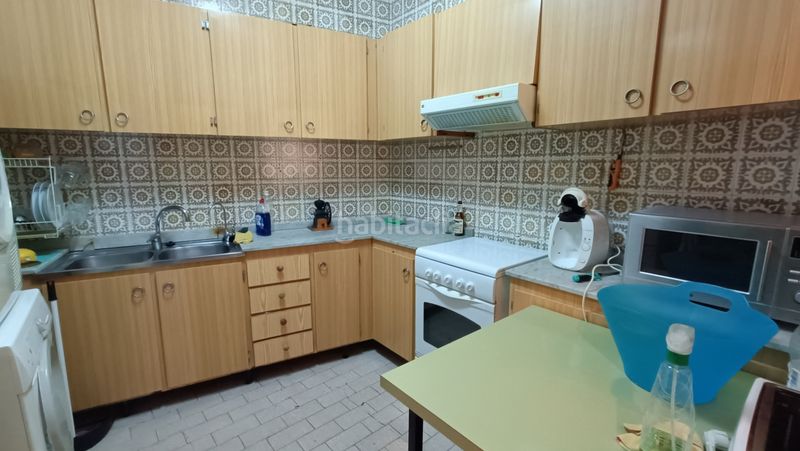 Foto ad5e7e75-afb8-4a41-96f6-45445a9b4efe. Edifici a Centro Pedreguer