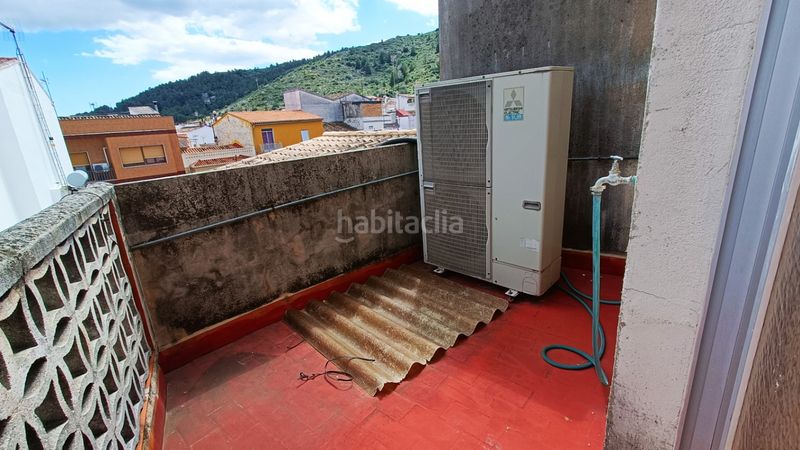 Foto bff9a6e2-fadf-48b0-830c-d884f923b1ae. Edifici a Centro Pedreguer