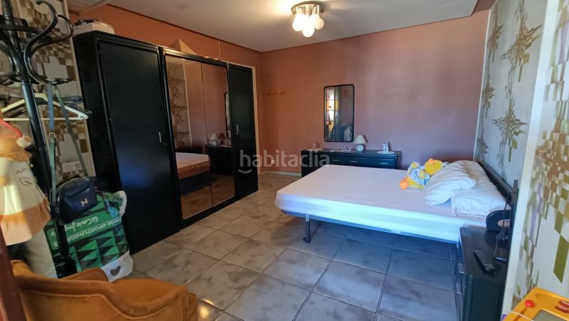 Foto d2f11927-b662-4de0-8443-59351f2a176f. Edifici a Centro Pedreguer