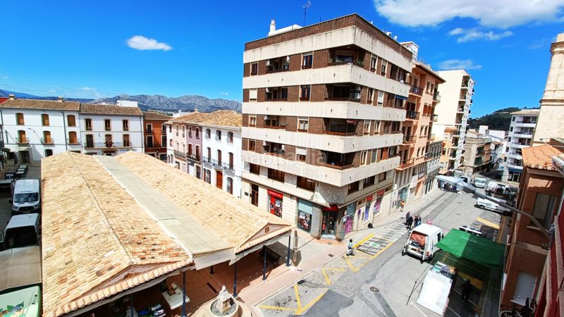 Foto d7e8b9f3-4d81-4b26-954d-ee69cdaa5c69. Edifici a Centro Pedreguer