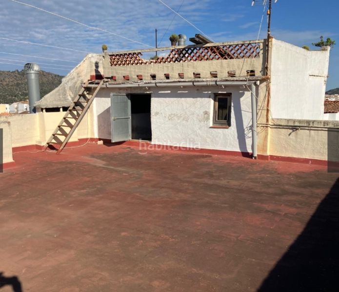 Foto e70199a9-98ca-4e86-9208-0c935b907d30. Edifici a Centro Pedreguer