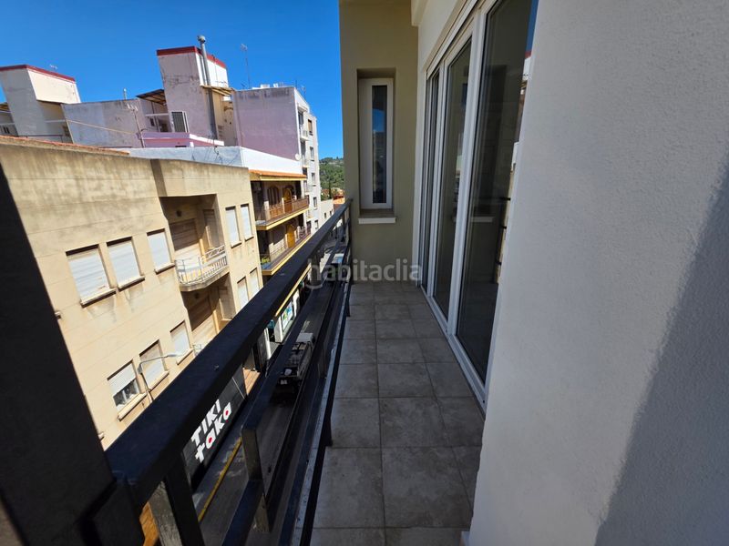 Foto afa5afc9-eee2-4d5d-8420-e7fd36ae309e. Pis amb calefacció a Centro Pedreguer