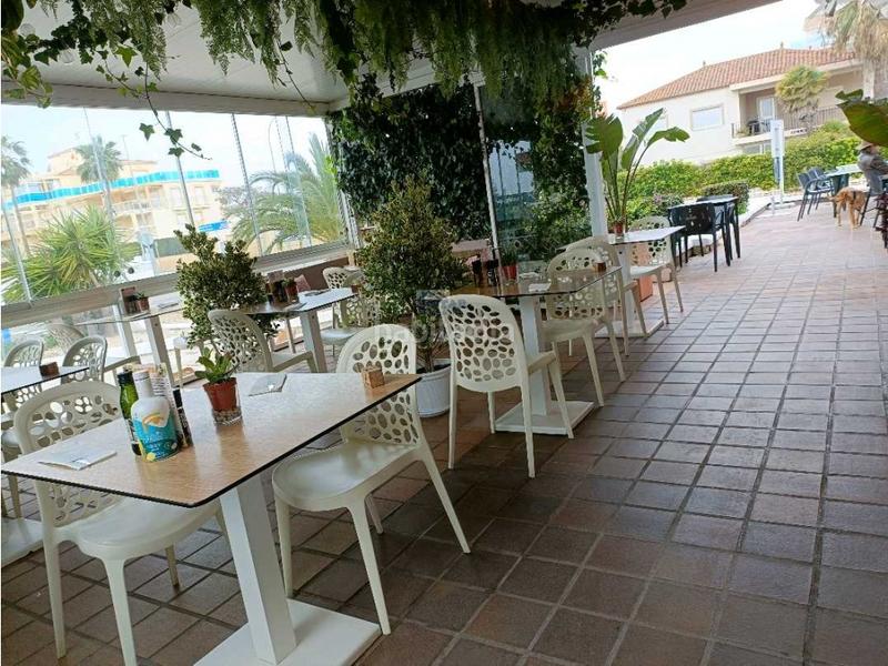 Foto b76d592e-b43e-451e-b335-ee6ba7f0c132. Local comercial venta cafeteriarestaurante en denia en Dénia