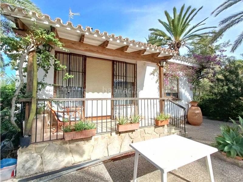 Foto 0415f22b-ba6e-46b1-bcd7-21289b6ad815. Chalet dans Centro Urbano Dénia