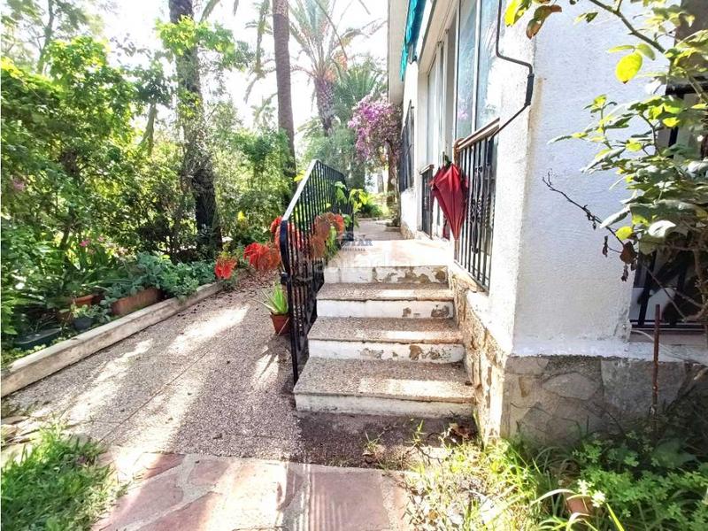 Foto 8f698f93-0539-4f5d-aa49-59d9ebdf3f65. Chalet dans Centro Urbano Dénia