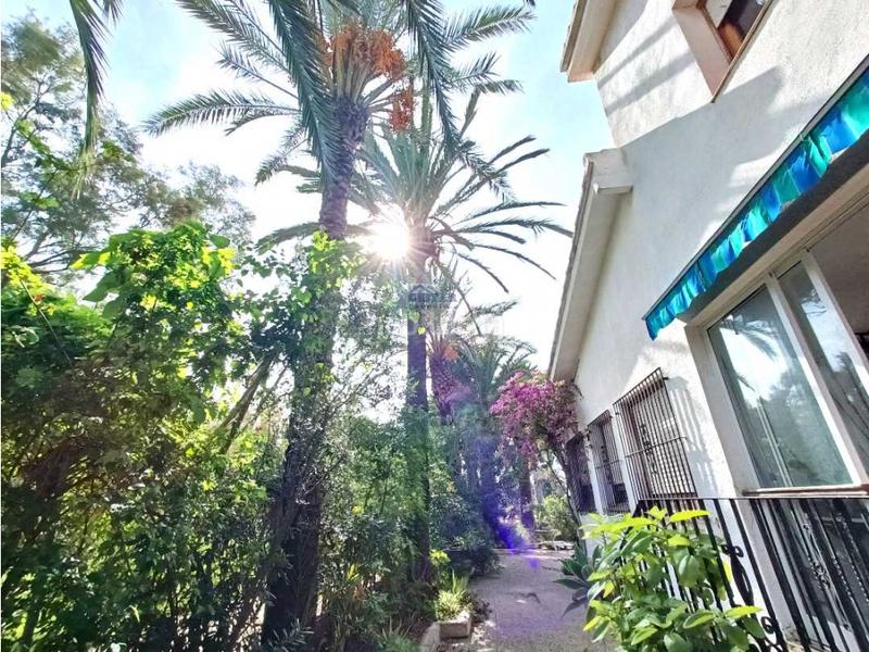 Foto a0e0f232-1655-470c-b0ca-1da3e8628750. Chalet dans Centro Urbano Dénia