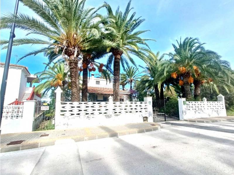 Foto ec2baf97-202b-4b11-b7a5-a1d6c6565de0. Chalet dans Centro Urbano Dénia