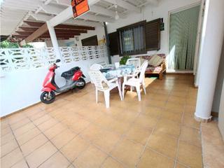 Casa in Pedreguer. Venta adosado en denia