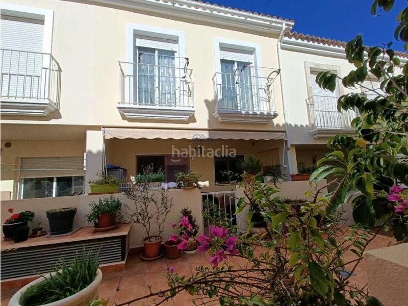 Foto 7d8d2d3c-dcd7-4e74-a4ee-00619cfde84a. Dúplex amb calefacció piscina a Sagra