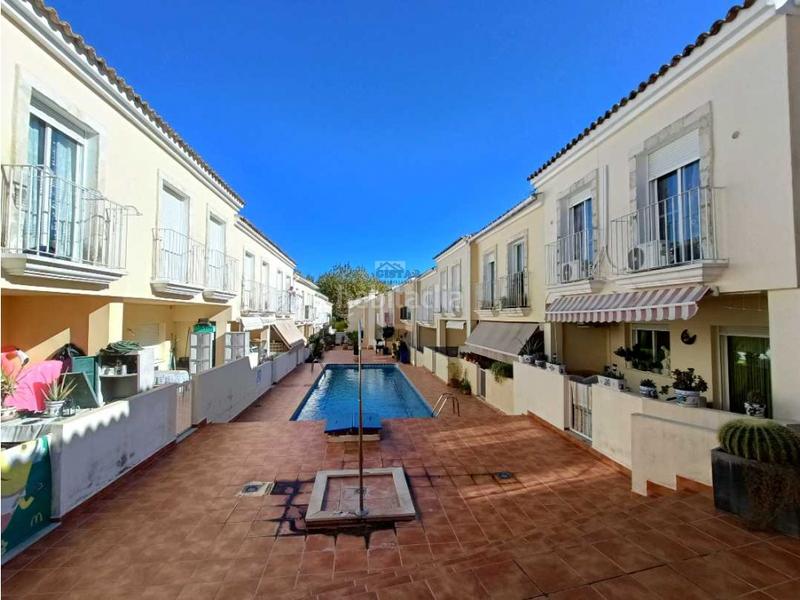 Foto eba601f7-a1f6-4f0d-932b-f102f413c18c. Dúplex amb calefacció piscina a Sagra