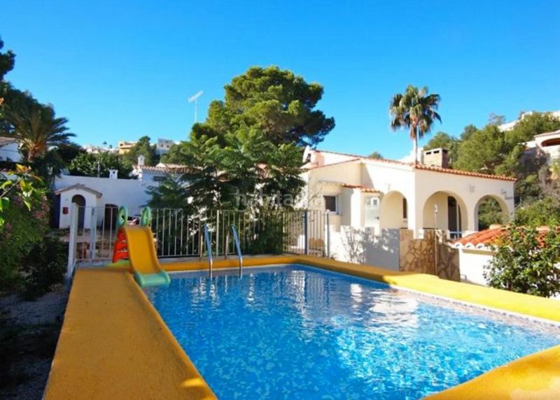 Foto 5ded3c91-9d3e-4e6a-829c-58236b1d56b2. Chalet with parking pool in La Pedrera-Vessanes Dénia
