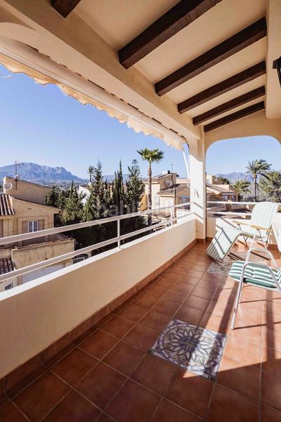 Foto 68a3047c-1047-45f8-90c1-eabd15cfd6f6. Chalet con parcheggio in Sierra Helada Benidorm