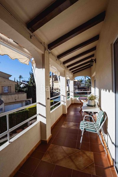 Foto f0e30a3d-38dd-4989-a11b-d197e61165a8. Chalet con parcheggio in Sierra Helada Benidorm