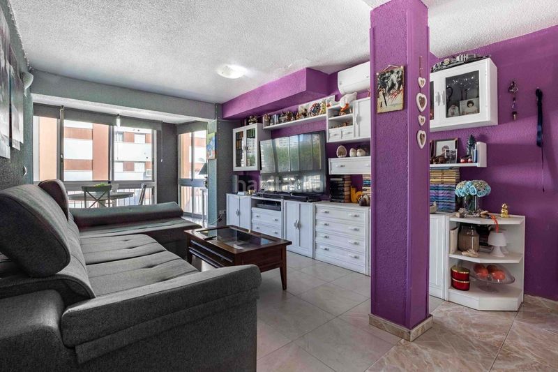 Foto c25b0bd7-7849-4d1e-8f81-be82d2429279. Pis a Playa Levante Benidorm