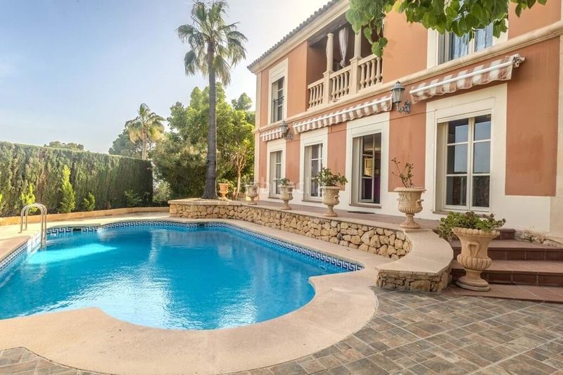 Foto b597d060-834d-452a-8381-3bb778f35f8f. Xalet amb aparcament piscina a Golf Bahía Finestrat
