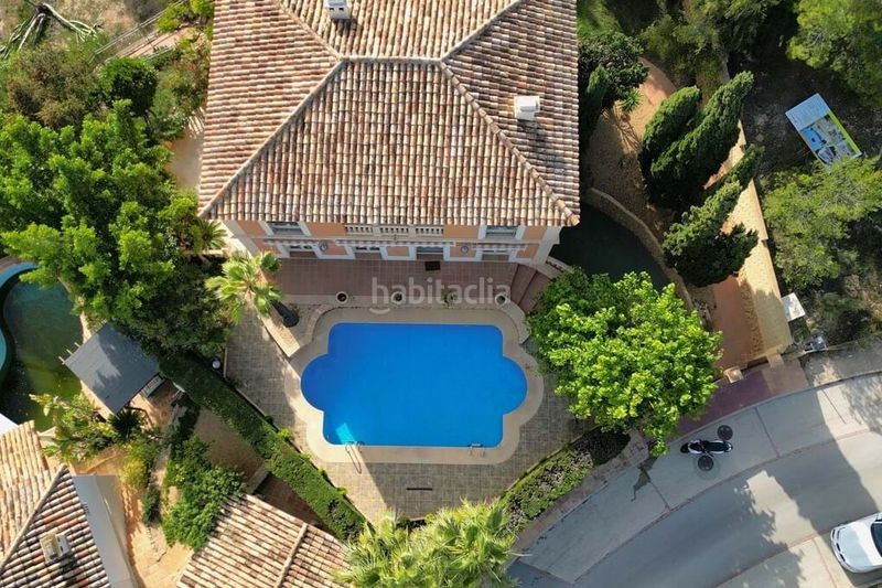 Foto ea7c2d44-f715-4da1-84f3-9c1b2afcb3a3. Xalet amb aparcament piscina a Golf Bahía Finestrat