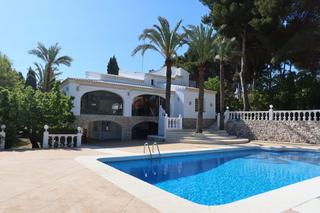 Casa  Camí de cabanes. Perfecta villa de lujo ubicada en jávea