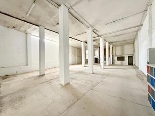 Nau industrial  Calle caballero rejoneador gines cartagena