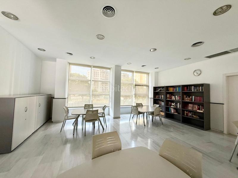 Foto c3fd5945-9413-4c70-af99-ee01ecbfabd4. Pis amb aparcament piscina a Mirador de la Cala-Benimar Vila Joiosa (la)