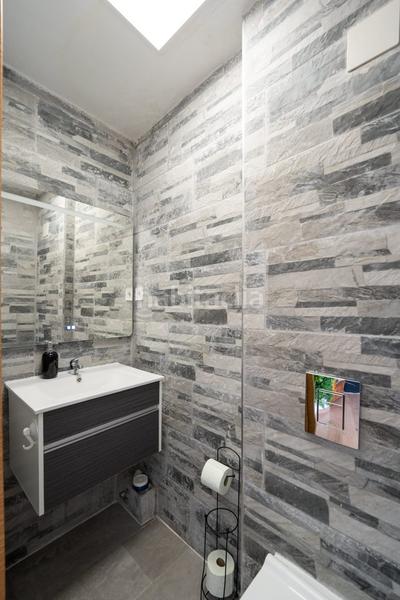 Foto dfabe49b-e434-4ad3-a4f7-eb034bfa1969. Flat with pool in Playa Poniente Benidorm