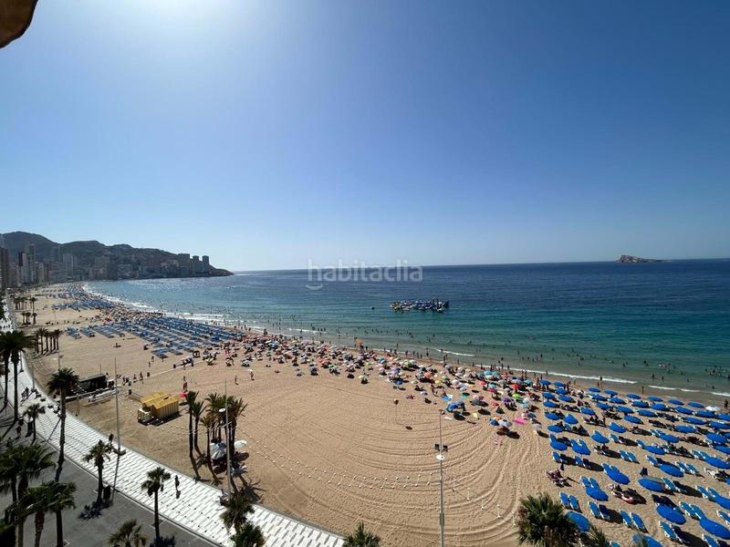 Foto f7174dae-97df-4af9-b9a1-76f27401cf08. Dúplex en Playa Levante Benidorm