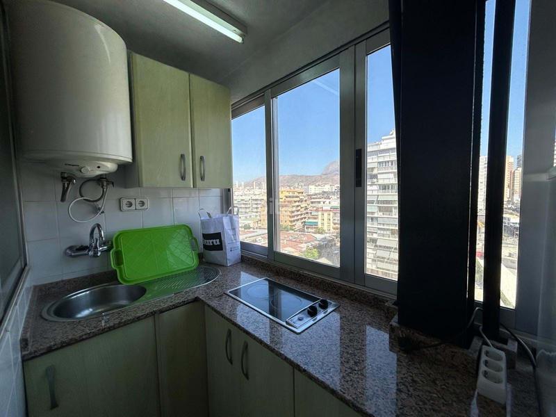 Foto 9871e36b-c997-4979-b52c-1d7e2c01c4b9. Zweistöckige wohnung mit pool in Playa Levante Benidorm
