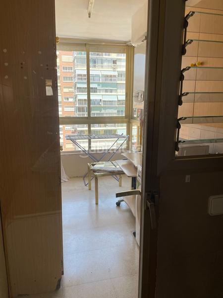 Foto c53fc2db-8c27-4e46-a86a-0727562690d8. Pis amb aparcament piscina a Playa Levante Benidorm