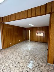 Local Comercial a Calle Ramos Carratala