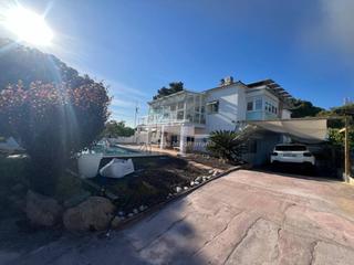Xalet  Avda lluis companys. Villa en venta en sant feliu de guixols