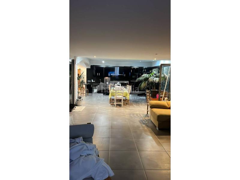 Foto f3369c34-74f1-4b75-b533-075fd674e658. Chalet con riscaldamento parcheggio piscina in Pals