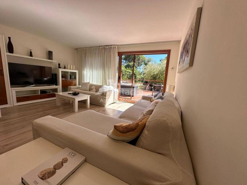 Foto 8847d463-3eea-49ef-8e9f-ffdb8c2b8922. Casa adossada amb calefacció aparcament piscina a Sant Feliu de Guíxols