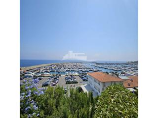 Casa  Ample. Vivir suspendido sobre el mediterráneo una joya irrepetible en l