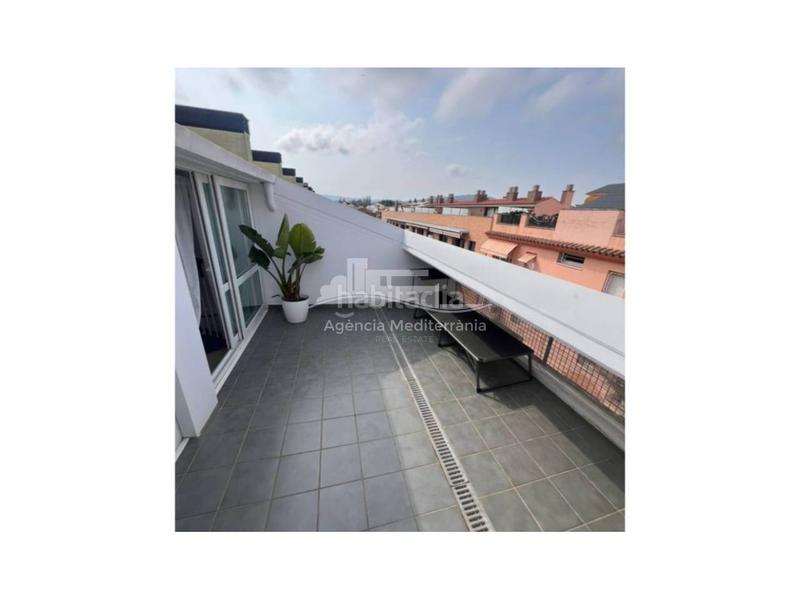 Foto a8041574-3551-4ffa-a6c8-39fda37fce24. Zweistöckige wohnung in indústria 33 in Avinguda Catalunya Palamós