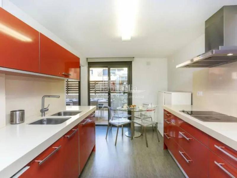 Foto fa66b1f1-6fac-4abe-bcbb-066d8bf981ee. Location appartement avec chauffage parking piscine dans Sant Antoni de Calonge