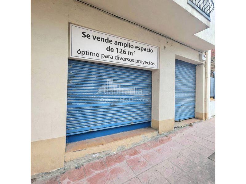 Foto 4bbff959-4e8e-4b42-ba3d-e90fd1c03de5. Local comercial a Centre Palamós