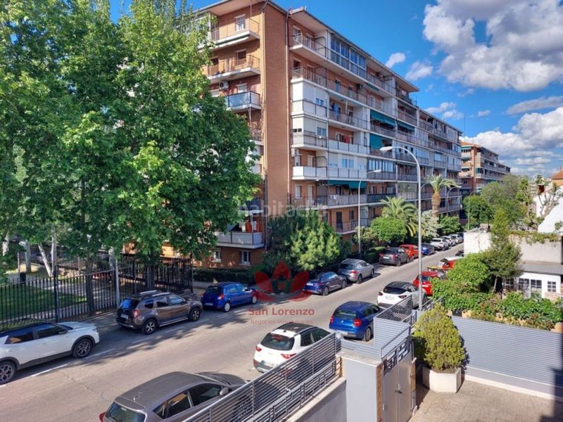 Foto 866dbcc1-2ce3-4d20-a4cd-6edc79a9a1f5. Pis amb aparcament a Pinar del Rey Madrid