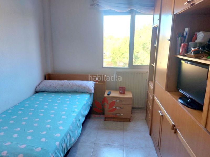 Foto 521aaf08-a154-49ea-b01a-02ddd79a5ad6. Etagenwohnung in Apóstol Santiago Madrid