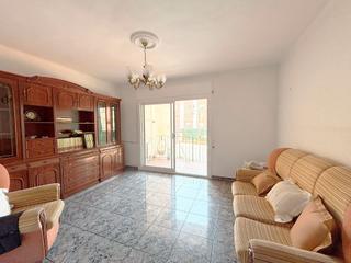 Pis a Centre-Nucli Antic. Ampli pis de 4 habitacions amb terrassa i ubicaci immillorable