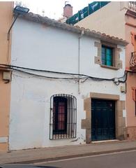 Casa adossada a Centre-Nucli Antic. Casa con encanto a reformar en el casco antiguo de premià de mar