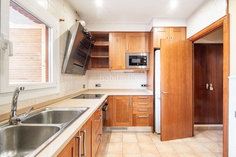 Foto a555e1f8-50d0-4a0e-8a3b-38ff11f158ad. Casa adossada amb calefacció a Banyeres Premià de Mar